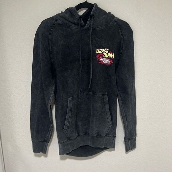 Universal Studios Mens Black Terror Tram Halloween Horror Nights 2023 Hoodie Siz - Picture 4 of 9